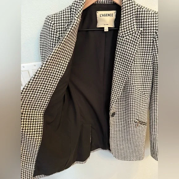 L'AGENCE Candra Zip Pocket Houndstooth Check Blazer - Picture 12 of 13